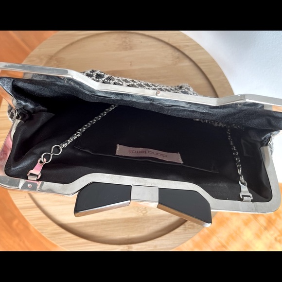 Vintage Style Clutch/ or Shoulder Bag - Picture 3 of 6